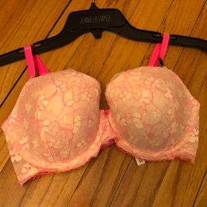 NWT VICTORIA SECRET DREAN ANGELS LINED DEMI 34DD